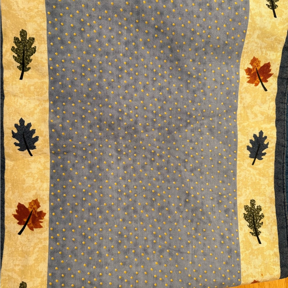 Fall Themed table runner - Picture 4 of 4